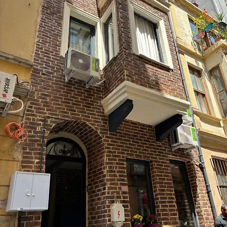 Galata Calm Tale Hotel 3*